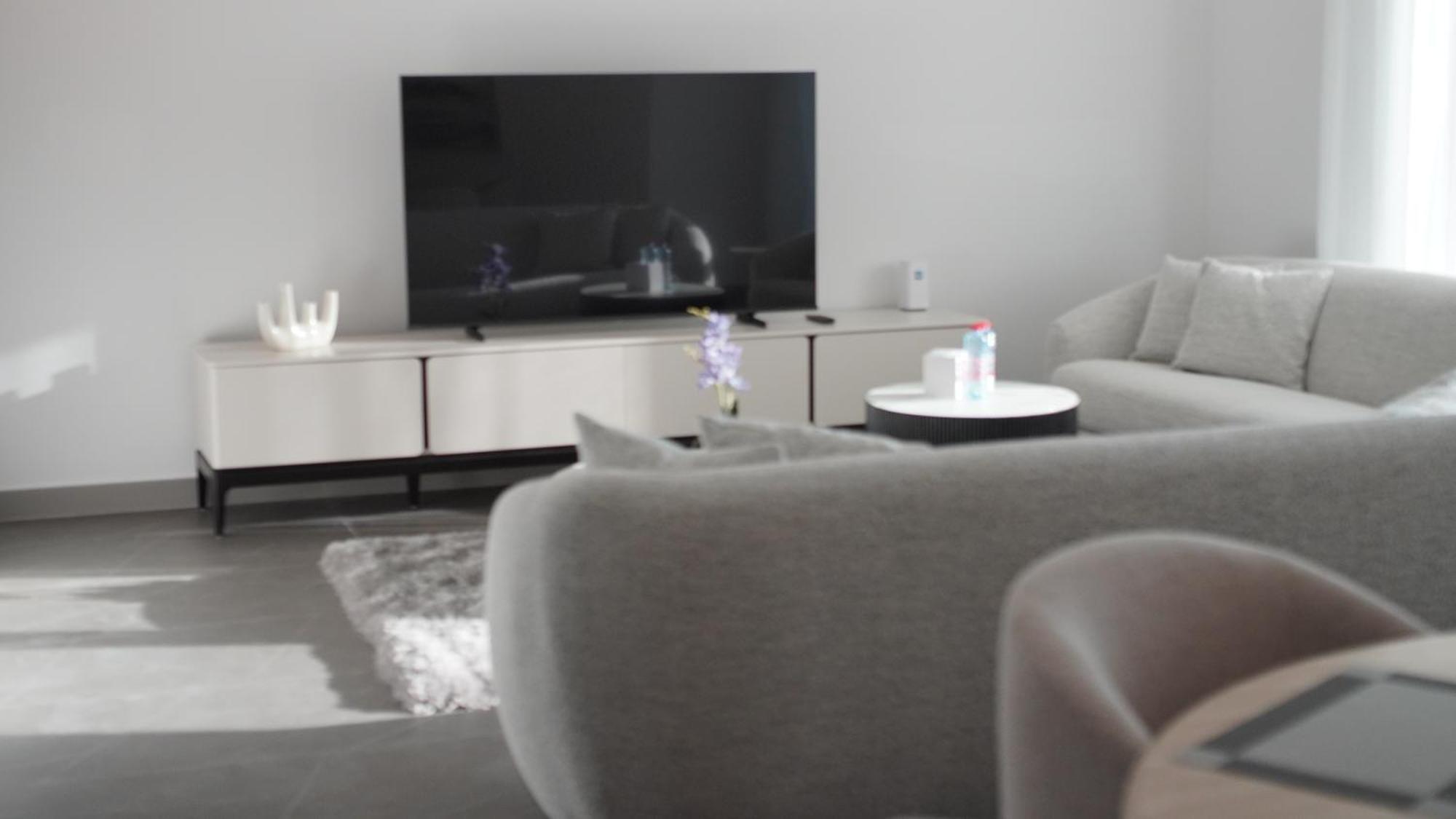 2 Bedroom Front * Dubai