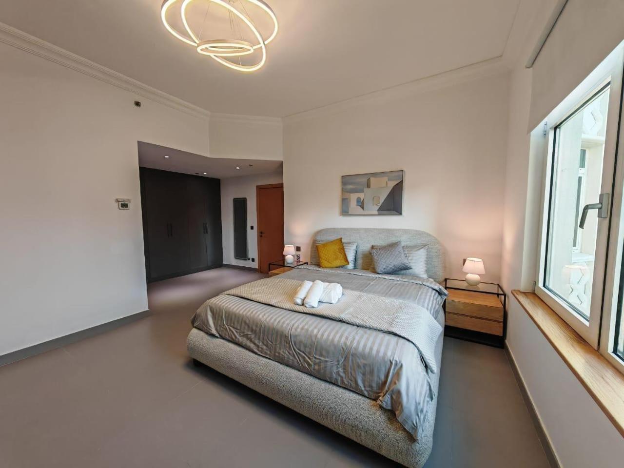 2 Bedroom Front * Dubai