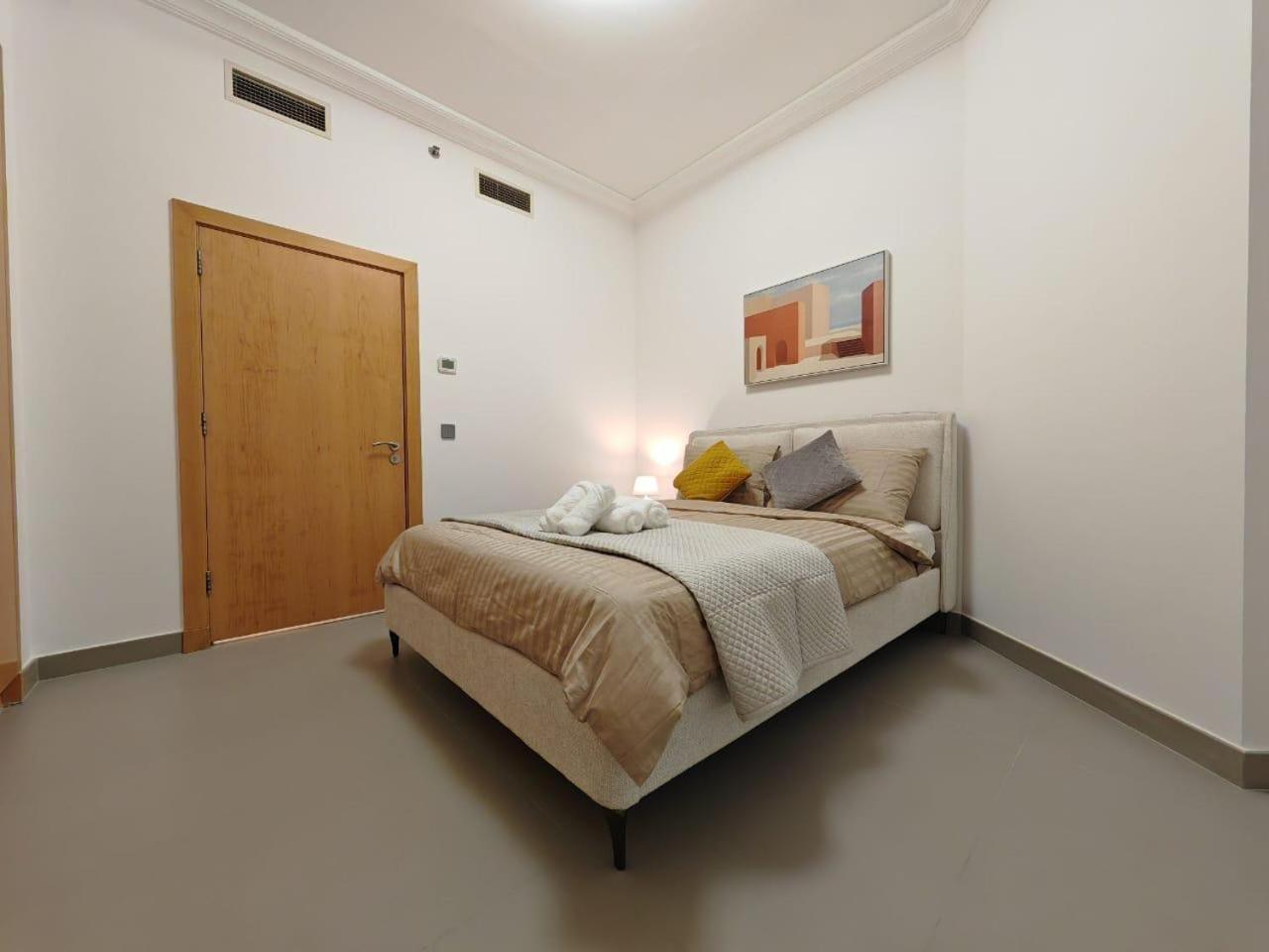 2 Bedroom Front